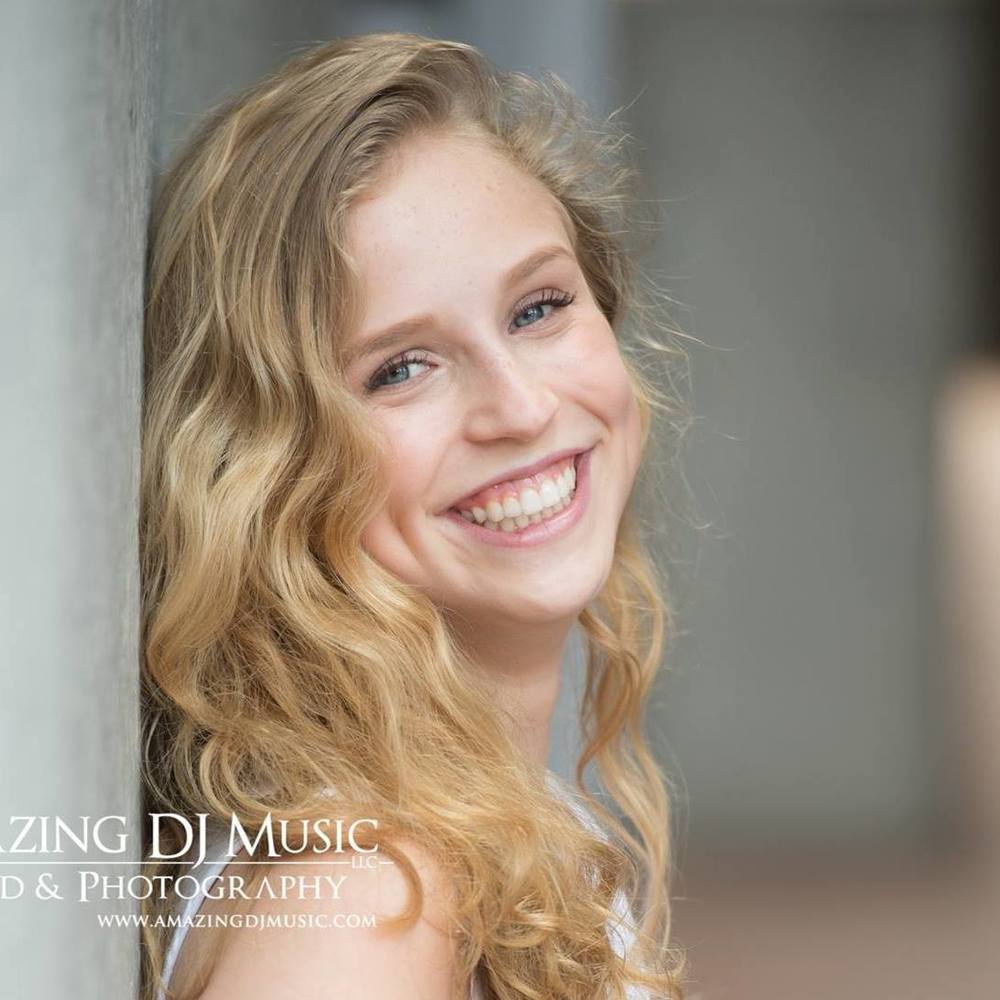 Meet your Posher, Suzanne